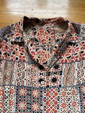 Silky American quilt pattern blouse boxy flowing oversized M brown 70s patchwork